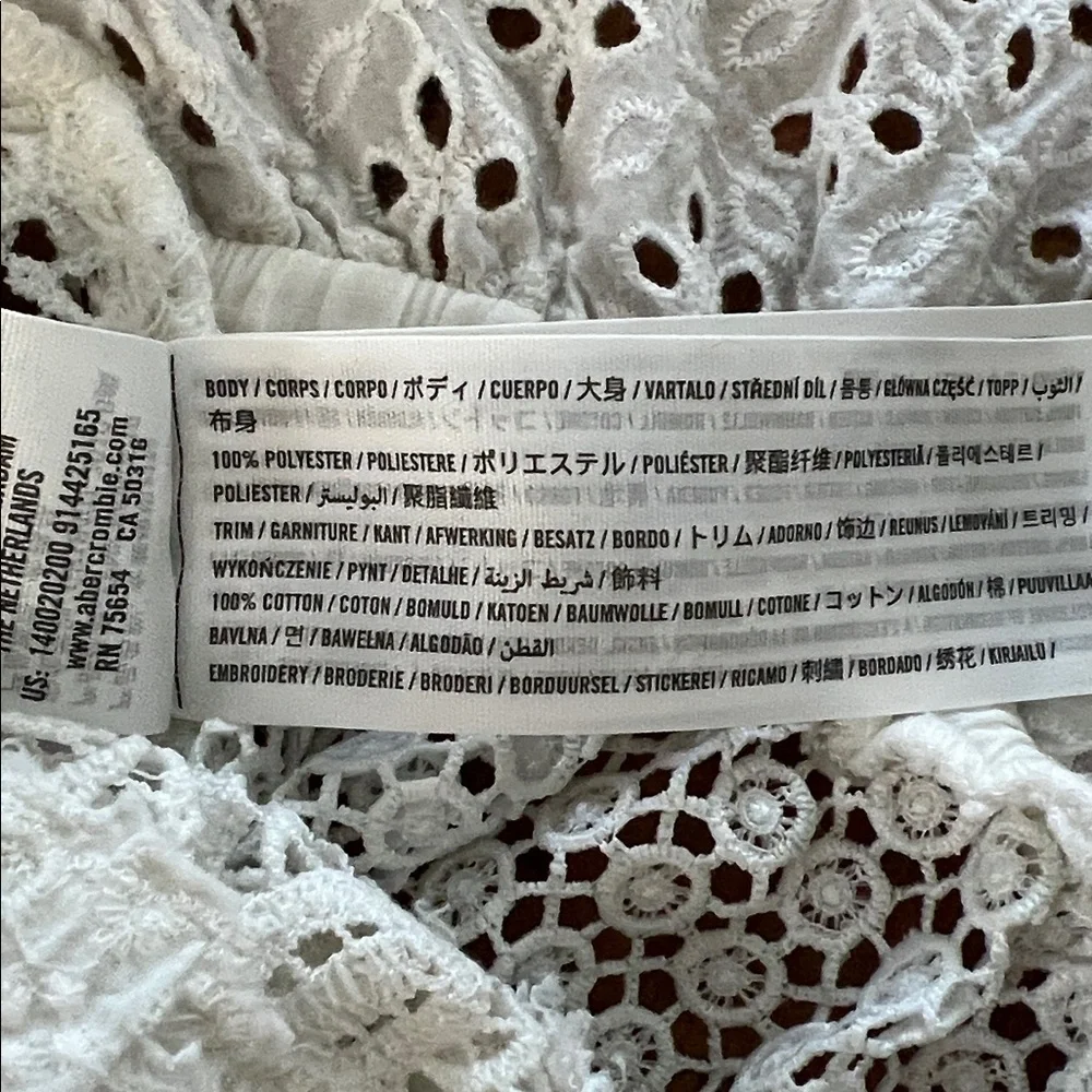 Abercrombie & Fitch Crochet Blouse size L - Picture 6 of 13